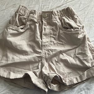 cargo tan H&M shorts